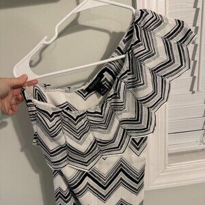 NWOT White House Black Market WHBM Ladies Asymmetrical Blouse